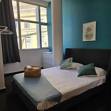 ホームステイ Blife Lusitanya - Private At Santantonya 1st Floor