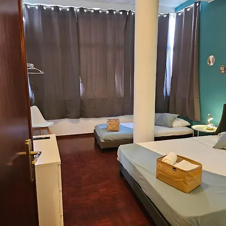 Blife Lusitanya - Private At Santantonya 1st Floor